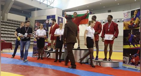 Русенски боец шампион  на бойно самбо в Париж