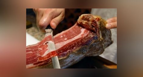 Месо с изтекъл срок на годност донесе акт на кръчма