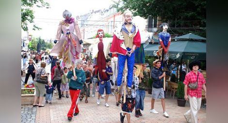 Русенският карнавал кани маскирани деца и възрастни