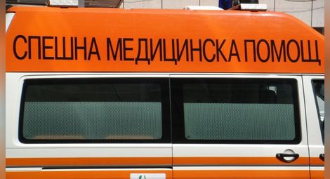 Словак засече бус и се озова в болницата