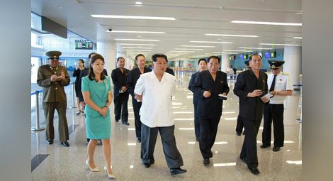 Ким Чен Ун разгледа терминал, наредил архитектът да бъде екзекутиран
