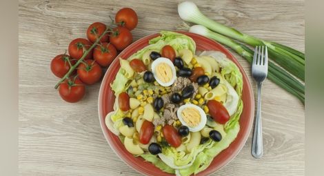 Яйцата в салатата подобряват усвояването на полезните съставки