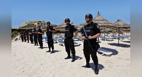 Извънредно положение в Тунис