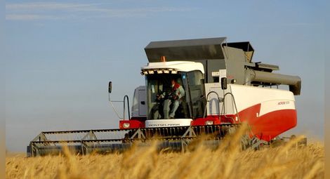Зърнопроизводителите искат ДАНС да разследва финансовото министерство