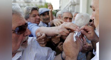 Гръцки икономист: Дефолтът в Гърция ще настъпи на 20 юли