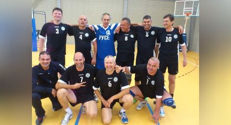 Дунавските ветерани вицешампиони на волейбол