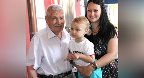 101-годишен дядо разкри рецептата си за дълголетие