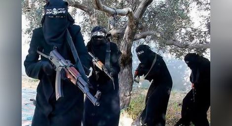 Терористки от "женския" ИДИЛ убиха момиче заради открито лице