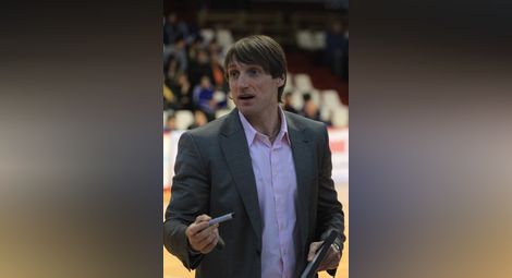 Господинов в спор с американец за треньор на „Черно море“