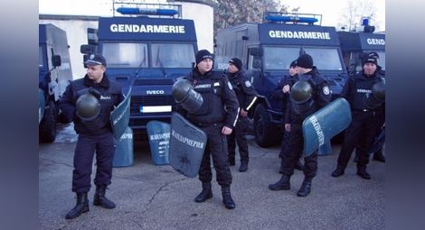 Ново кърваво меле между българин и цигани, жандармерия пази Лом