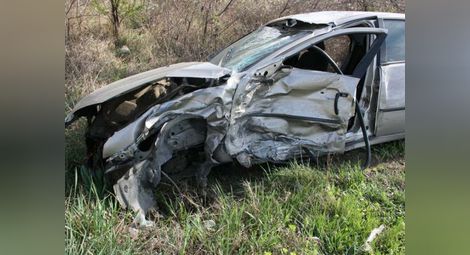 Тежка катастрофа със загинал затвори пътя Стара Загора-Чирпан