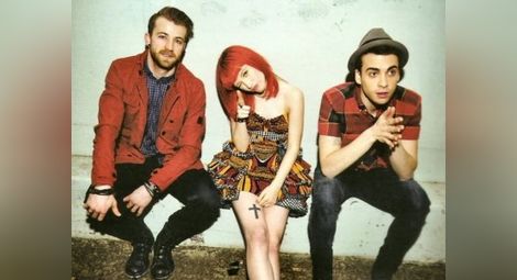 Paramore чупят 10 световни рекорда в нов клип /видео/