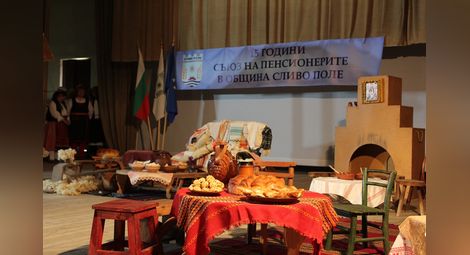 Засяване на жито и седянка показаха в Бръшлен на международен форум