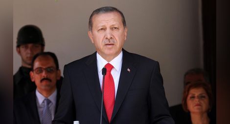 Турция удари цели на „Ислямска държава“ в Сирия