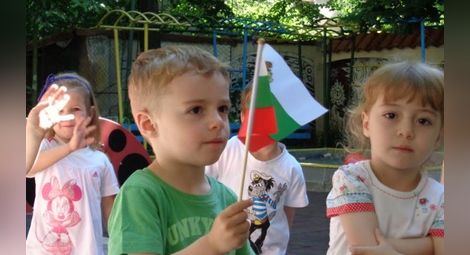 Национална мрежа за децата пита Пенчев и Манолова ще имаме ли омбудсман за детето