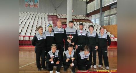 Момчетата на боксов клуб „Русе” станаха вицешампиони в състезанието за купа „България” 