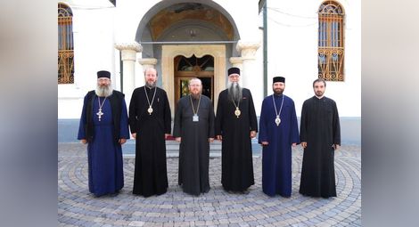 Румънски манастир дарява иконостас за храма в Басарбовската обител