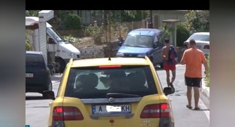 Таксиджия отвлече проверяващи инспектори в „Свети Влас” 