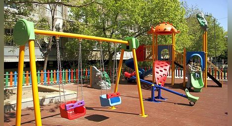 Две русенски фирми ще се конкурират за обновяването на детските площадки
