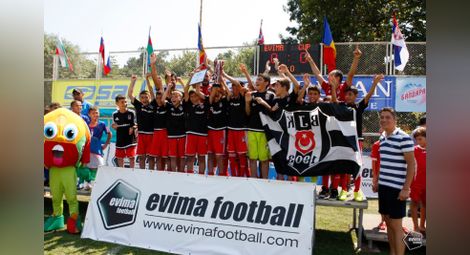 Нотингам Форест спечели международния турнир по футбол в Албена
