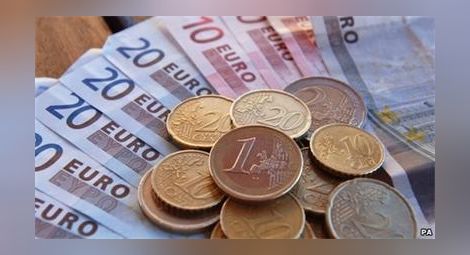 В Гърция отписват дългове до 20 000 евро