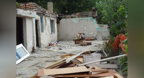 Бутат още ромски колиби в Максуда след седмица