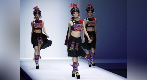 Луксозните модни марки спират използването на модели под 18 години