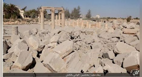 ИД пусна снимки от варварското взривяване на храма в Палмира