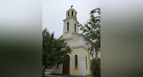 „Булмаркет ДМ“ финансира ремонта на храм„Свети Георги“ в Мартен