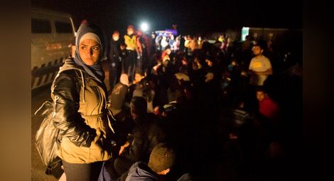 Унгария изпраща 2100 полицаи на границата със Сърбия