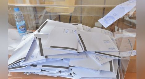Глобиха с 1000 лв. баба, гласувала два пъти на последните избори