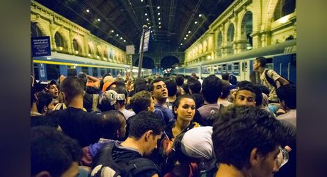 3650 бежанци са пристигнали с влакове във Виена