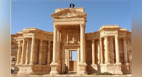 Археолог: Ислямска държава краде и търгува с антики, после разрушава храмове