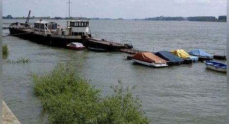 Трима българи загинаха нелепо на кораб по Дунав!