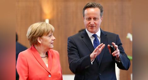 Меркел иска от Камерън подкрепа за европейска армия