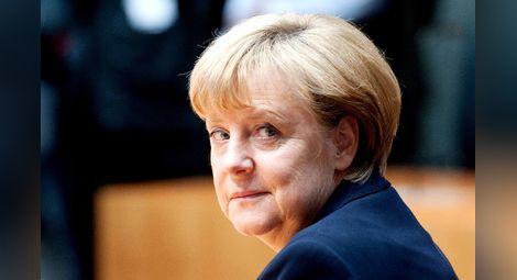 Защо Меркел промени мнението си?