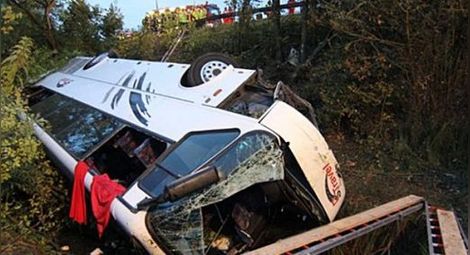 Зверска катастрофа: Автобус с български работници се обърна в Германия, 34 са ранени