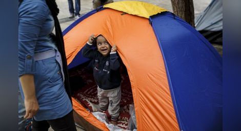 Гърция спира храната на бежанците