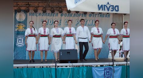 Четири награди взеха в Балчик  танцьори и певци от Басарбово