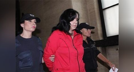 Акушерката Емилия Ковачева e в депресия, свалила 20 кг в ареста от стрес