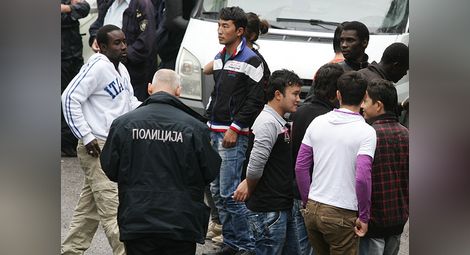 Вчера през Македония са преминали 4400 имигранти