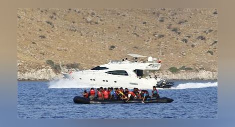 Лодка с бежанци потъна край Бодрум, 17 загинаха
