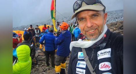 Боян Петров стъпи на осмия по височина връх в света
