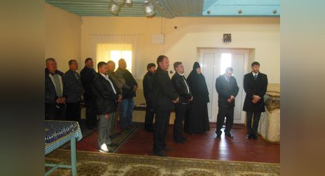 Нов кръст за годишнината на единствената старообрядна руска църква в Татарица