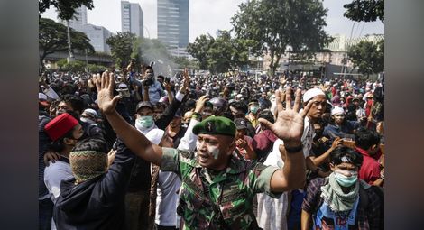6 загинали и над 200 са ранени след вчерашните протести в Индонезия