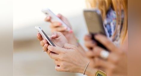 62% от хората гледат порно през смартфоните си