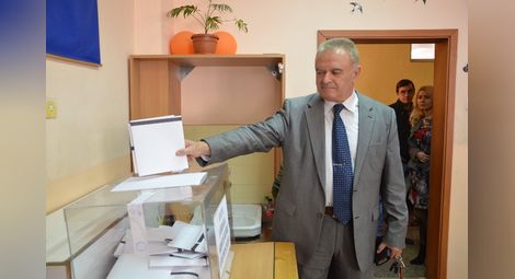 Ганчев: Гласувах за  просперитета на русенци