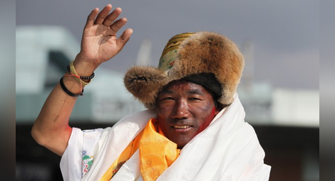 Ками Рита – шерпът, който 24 пъти е поглеждал света от Еверест