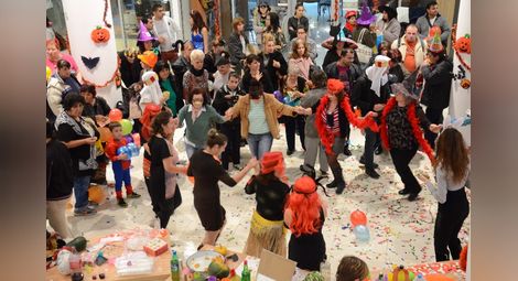 „Ричмарт“ отбеляза с Балкански Хелоуин втората годишнина на фабриката си