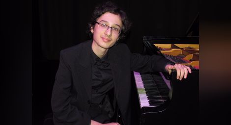 14-годишният Николай Димитров свири за втори път в Карнеги